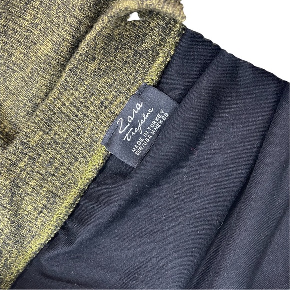 Zara Skirt - Picture 2 of 2